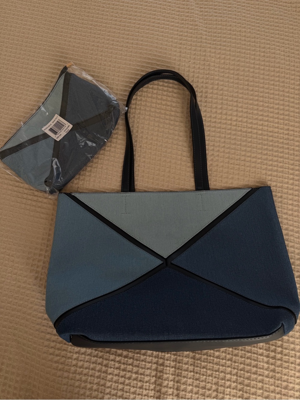 Blue Colorblock Tote Bag with Contrast Trim